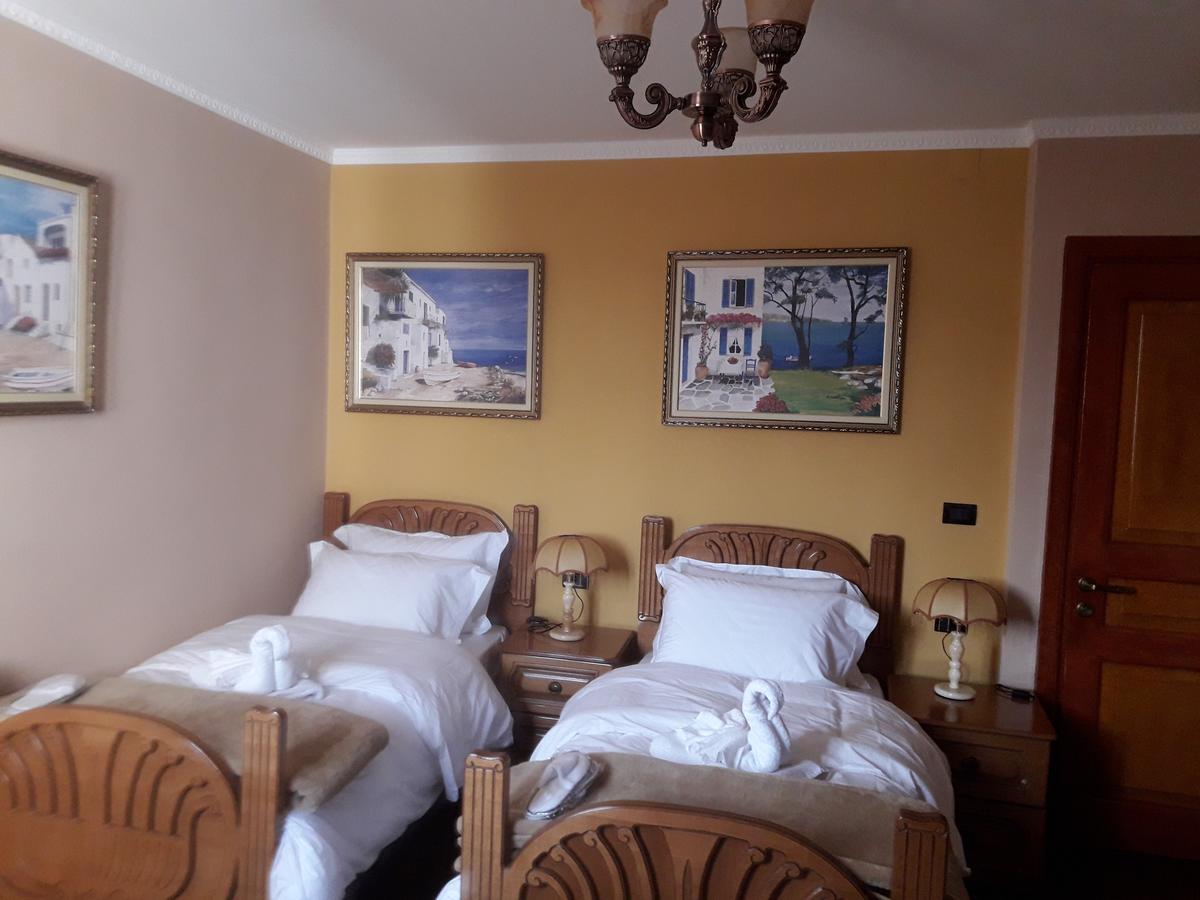Hotel Vila Mano コルチャ エクステリア 写真